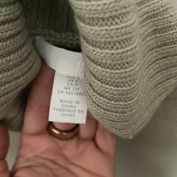 H&M Mint Green Turtleneck Sweater - Picture 3 of 3
